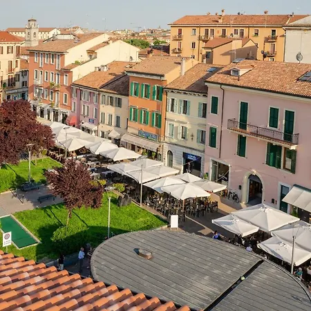 Apartament Homethirtyfour