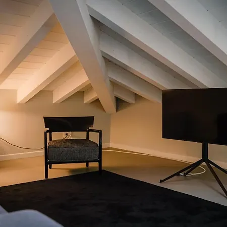 Homethirtyfour Apartamento Verona